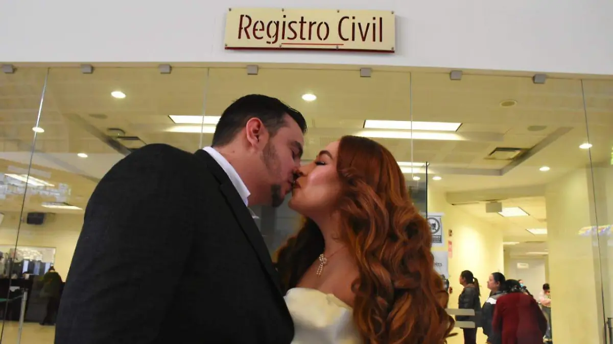 Pareja Registro Civil